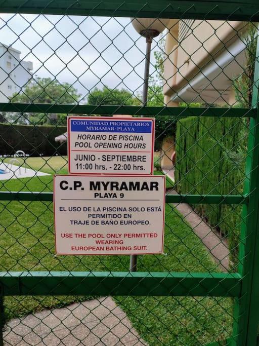 פואנגירולה Apartamento Boutique Miramar Playa, Garaje Opcional מראה חיצוני תמונה